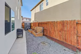 8679 Oldfield Wy, Sacramento, CA 95829 - Photo 44