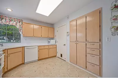 8640 Travary Way, Antelope, CA 95843 - Photo 14