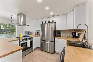 6737 Van Maren Ln, Citrus Heights, CA 95621 - Photo 6