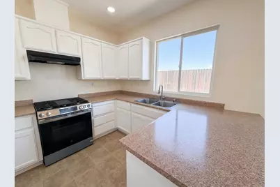 2227 Roberta Avenue, Marysville, CA 95901 - Photo 10