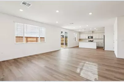 9238 Grigio Street, Sacramento, CA 95829 - Photo 4