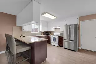 625 Periwinkle Dr, Patterson, CA 95363 - Photo 10