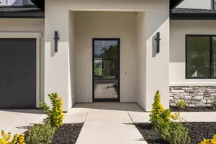 405 East St, Roseville, CA 95678 - Photo 4