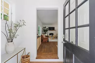 5049 8th Ave, Sacramento, CA 95820 - Photo 2