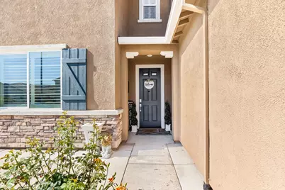 9518 Bryan Hall Way, Elk Grove, CA 95624 - Photo 6