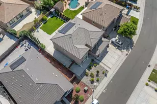 9518 Bryan Hall Way, Elk Grove, CA 95624 - Photo 58