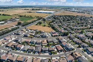 9518 Bryan Hall Way, Elk Grove, CA 95624 - Photo 52