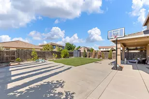 9518 Bryan Hall Way, Elk Grove, CA 95624 - Photo 50