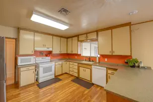 601 N 4th St, Patterson, CA 95363 - Photo 10