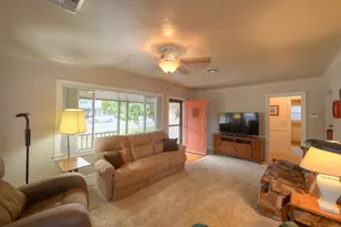 601 N 4th St, Patterson, CA 95363 - Photo 6
