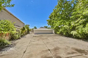 4901 Parker Ave, Sacramento, CA 95820 - Photo 46
