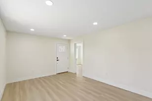 4901 Parker Ave, Sacramento, CA 95820 - Photo 16