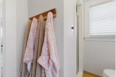 10155 E Kettleman Lane, Lodi, CA 95240 - Photo 34