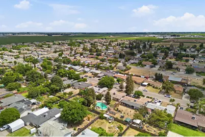27341 Parkwood Avenue, Madera, CA 93637 - Photo 38