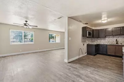 27341 Parkwood Avenue, Madera, CA 93637 - Photo 10