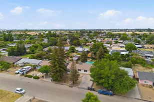 27341 Parkwood Ave, Madera, CA 93637 - Photo 32