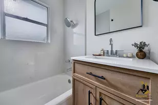 5112 Gordon Dr, Sacramento, CA 95824 - Photo 8