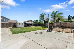 8541 Armada Ct, Elk Grove, CA 95624 - Photo 24