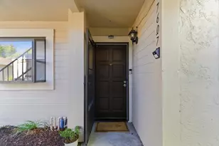 7607 Arbor Creek Cir, Dublin, CA 94568 - Photo 2