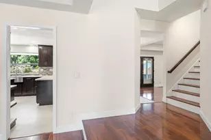 1331 Manzano Way, Sacramento, CA 95831 - Photo 12