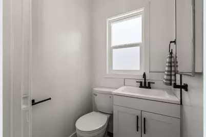 2625 27th Street, Sacramento, CA 95818 - Photo 26