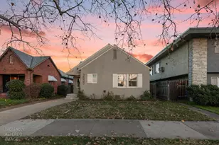 2625 27th St, Sacramento, CA 95818 - Photo 2
