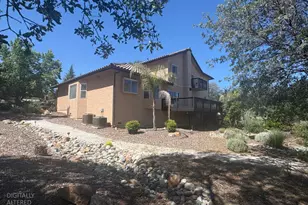 10563 Rock View Ct, Auburn, CA 95602 - Photo 12