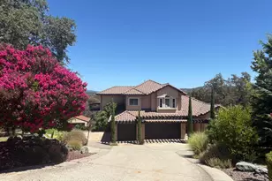 10563 Rock View Ct, Auburn, CA 95602 - Photo 18