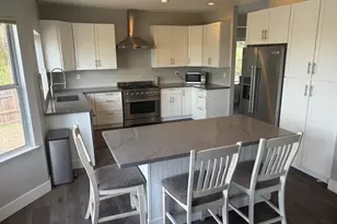 10563 Rock View Ct, Auburn, CA 95602 - Photo 2