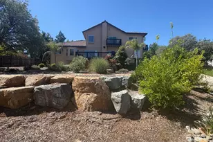 10563 Rock View Ct, Auburn, CA 95602 - Photo 12