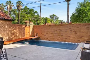 945 44th St, Sacramento, CA 95819 - Photo 86
