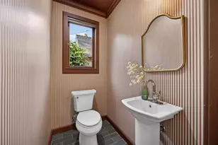 945 44th St, Sacramento, CA 95819 - Photo 52