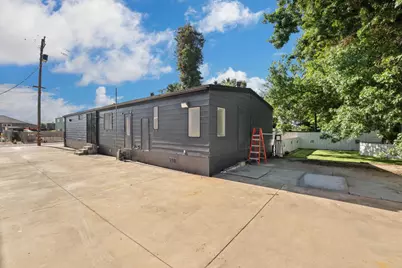 9040 E Highway 12, Victor, CA 95253 - Photo 20