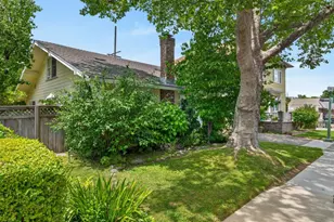 1026 37th St, Sacramento, CA 95816 - Photo 2