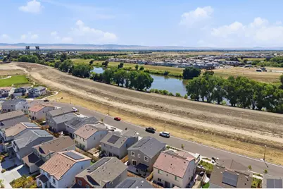 18460 Inland Passage Way, Lathrop, CA 95330 - Photo 44