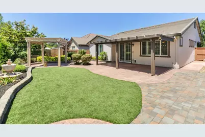 7424 Foxburgh Ct, Elk Grove, CA 95757 - Photo 46