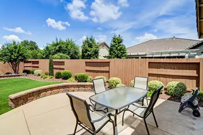 7425 Foxburgh Ct, Elk Grove, CA 95757 - Photo 32