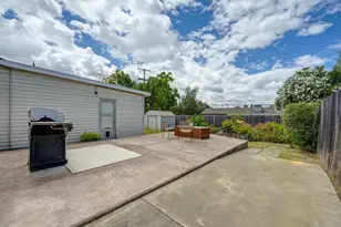 606 Wales Dr, Folsom, CA 95630 - Photo 28