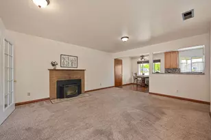 606 Wales Dr, Folsom, CA 95630 - Photo 14