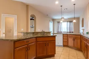 1155 Windjammer Dr, Stockton, CA 95209 - Photo 6