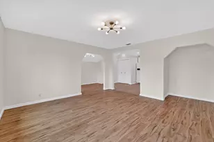 5637 44th St, Sacramento, CA 95824 - Photo 6