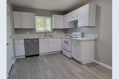 8008 Loucreta Drive, Sacramento, CA 95828 - Photo 4