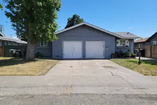 8008 Loucreta Dr, Sacramento, CA 95828 - Photo 16
