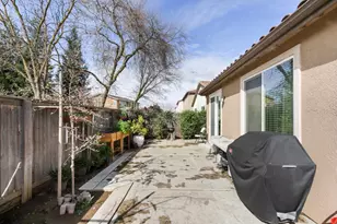 10092 Avocado Way, Elk Grove, CA 95757 - Photo 32