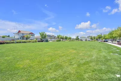 3721 Roseparke Way, Sacramento, CA 95834 - Photo 26
