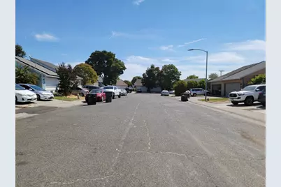 7206 Willowwest Court, Sacramento, CA 95828 - Photo 18