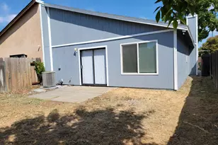 7206 Willowwest Ct, Sacramento, CA 95828 - Photo 16