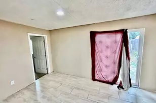 907 Orange St, Yuba City, CA 95991 - Photo 18