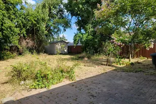 7839 Edenwood Ct, Sacramento, CA 95828 - Photo 18