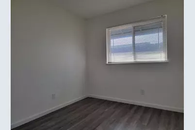 7839 Edenwood Court, Sacramento, CA 95828 - Photo 12